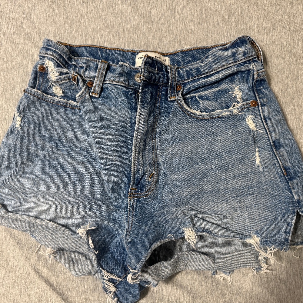 Abercrombie & Fitch Women's Jean Shorts 26 2 The Mom Short High Rise Curve Love